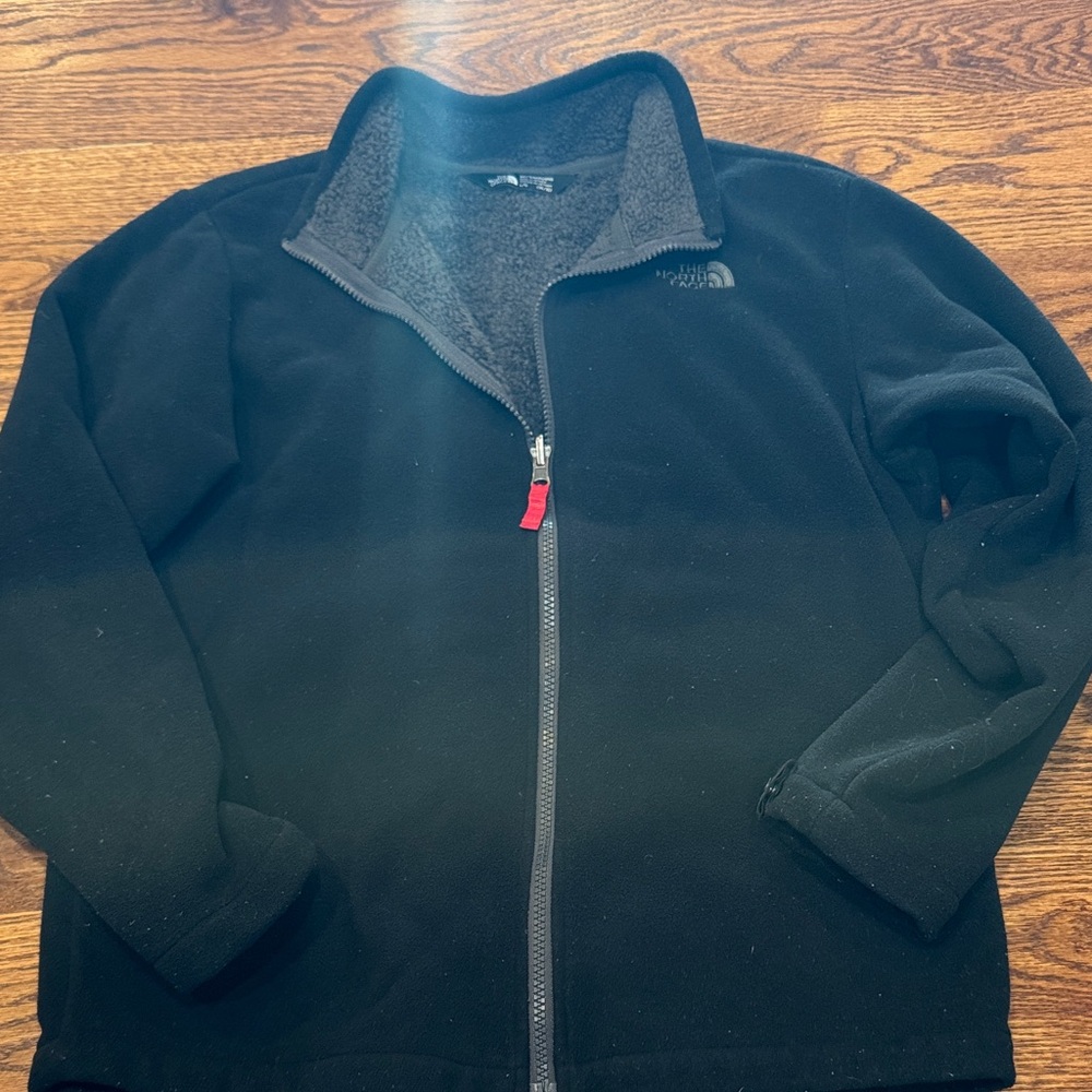 The North Face Boys Large Black Lightweight Fleece Jacket